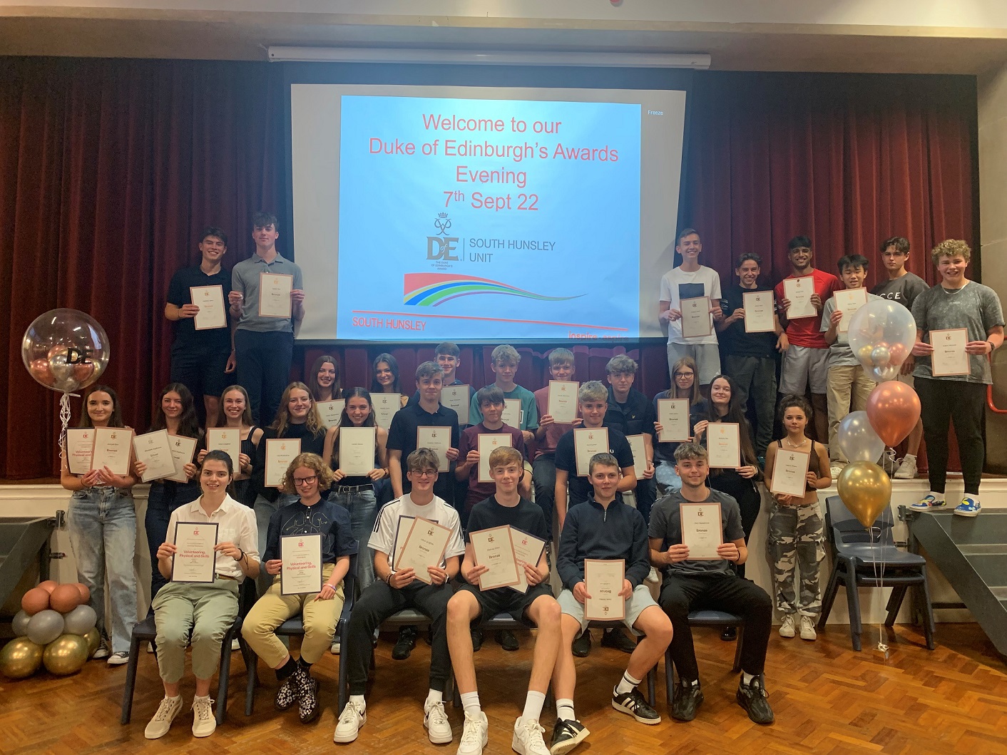 sh-students-receive-coveted-dofe-awards-south-hunsley-school